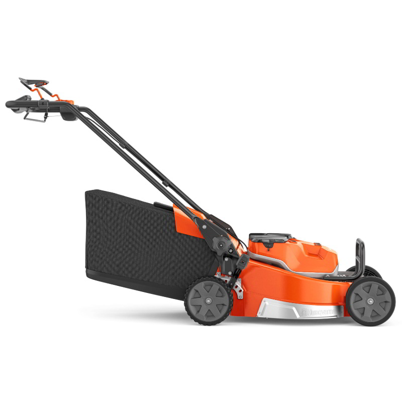Corta-relva LC 551iV